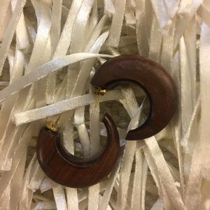 Wooden faux gauge hoops